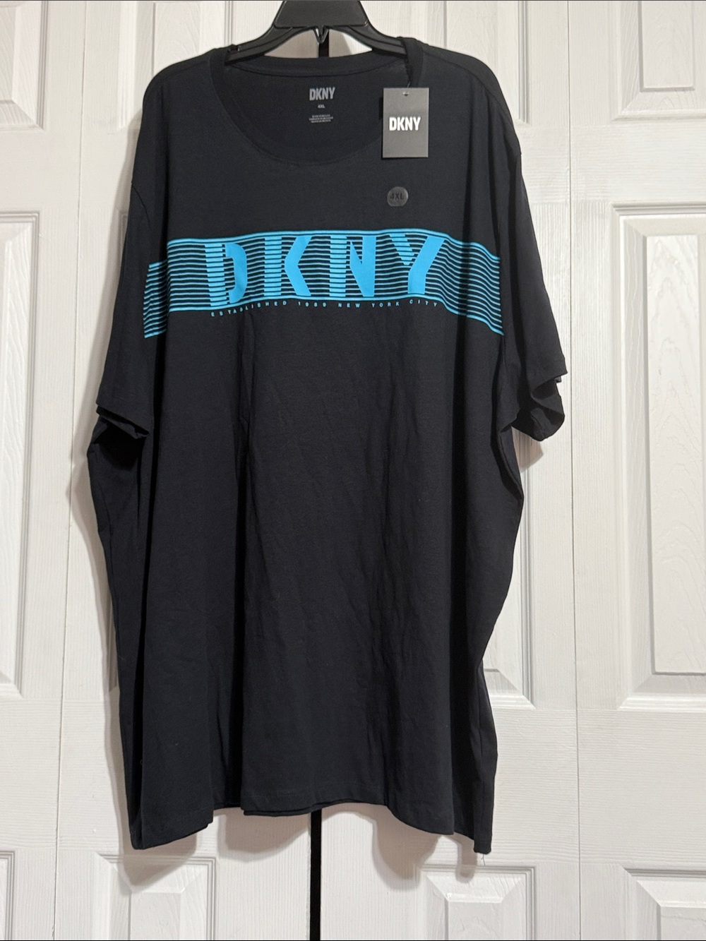 DKNY black tee shirt top size 4X
